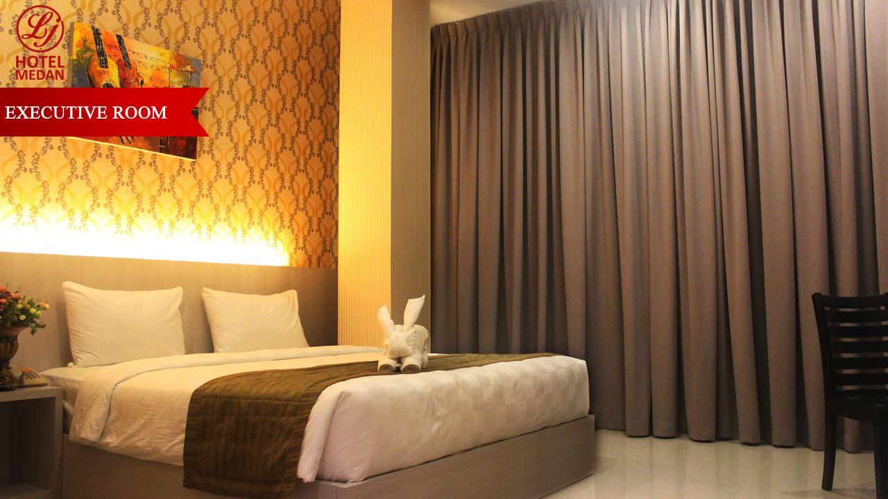 Lj Hotel Medan Esterno foto