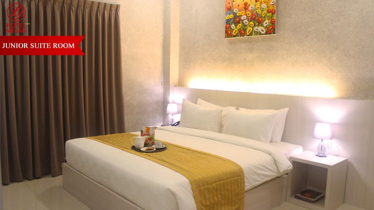 Lj Hotel Medan Esterno foto